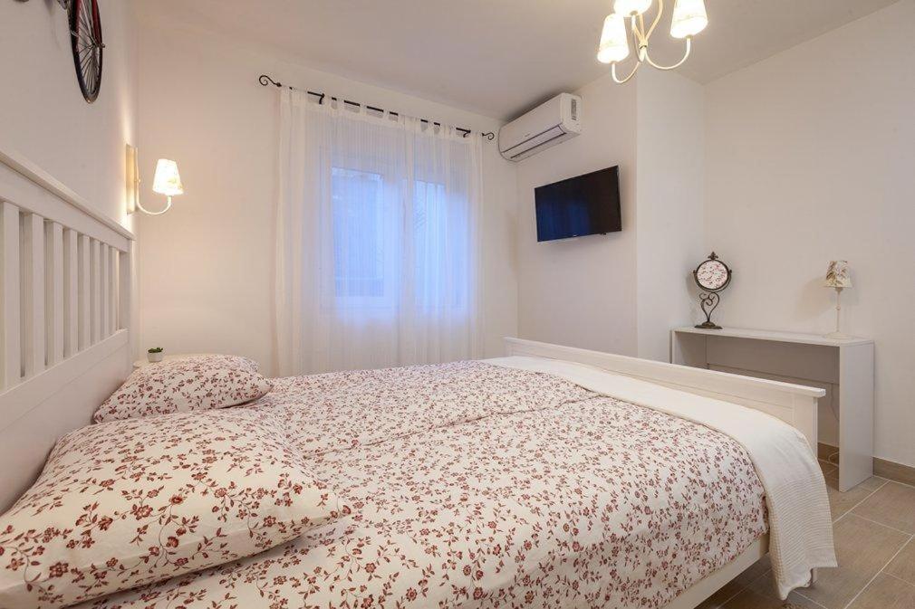 Apartmani Mirona - Тучепи Екстер'єр фото
